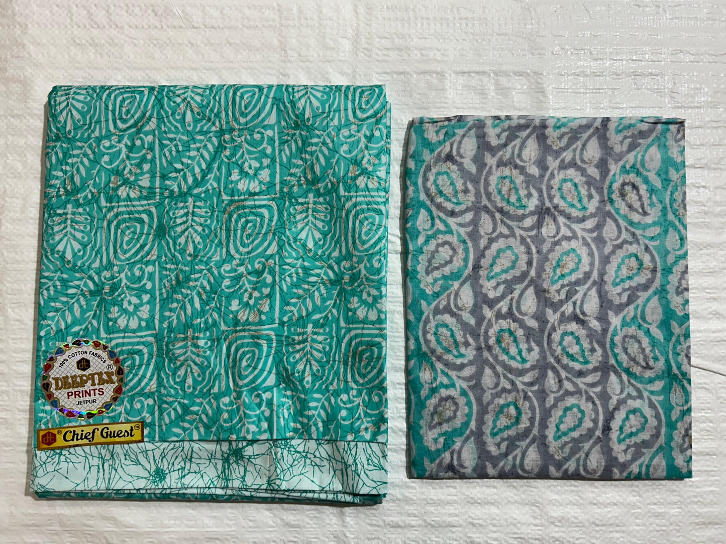 ₹699! Deeptex Cambric Cottn Ethnic Suits