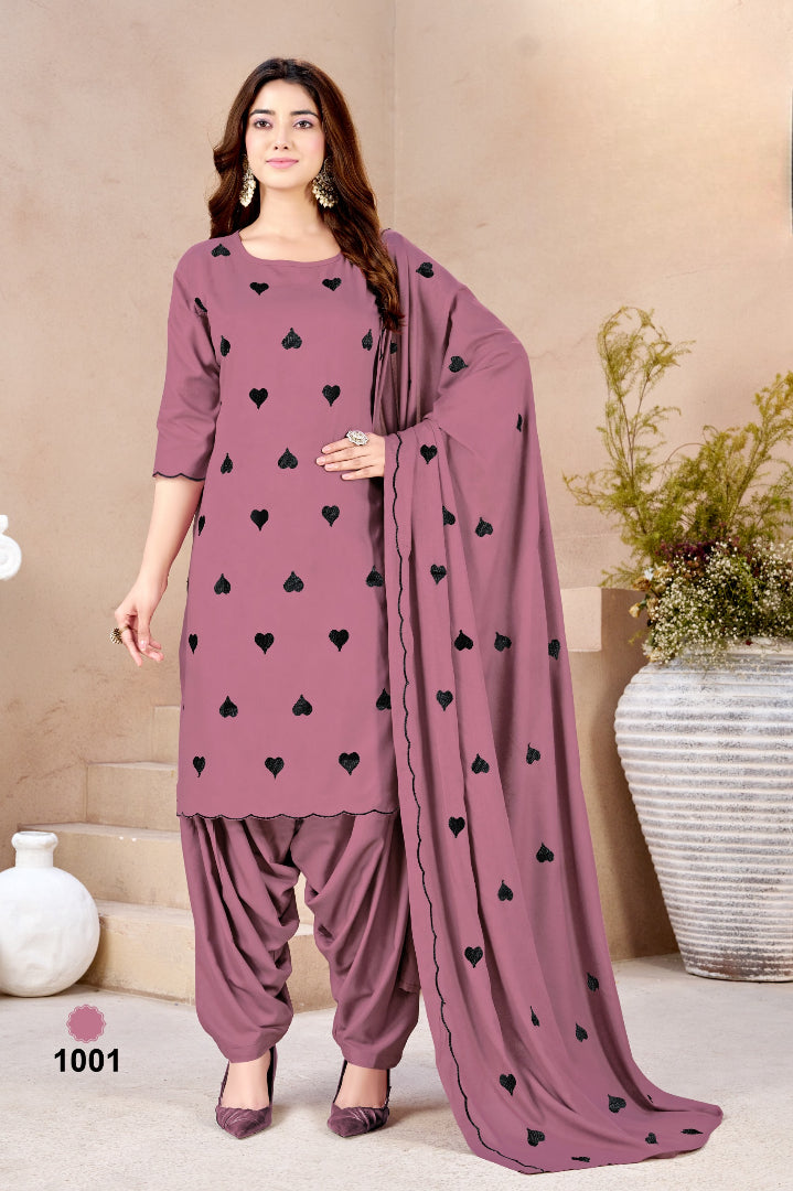 ₹699! Jiafashion Rayon Dress Materials