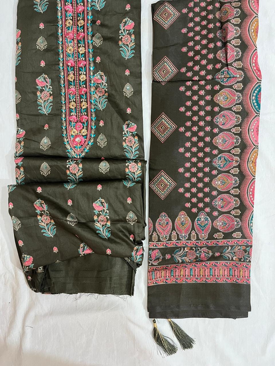 ₹1099! Suryajyoti cotton designer suits