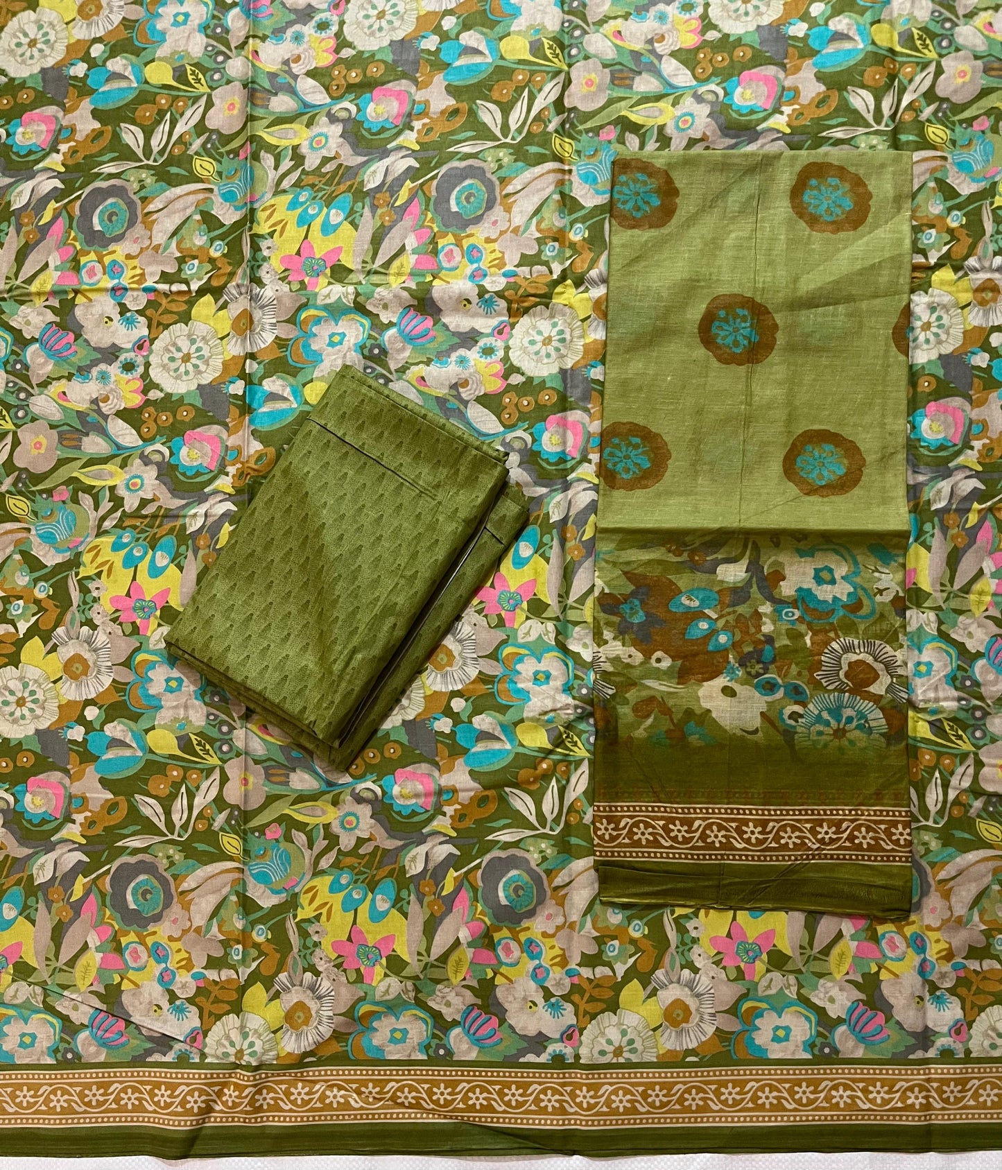 ₹ 599! Jiafashion cotton printed dress materials