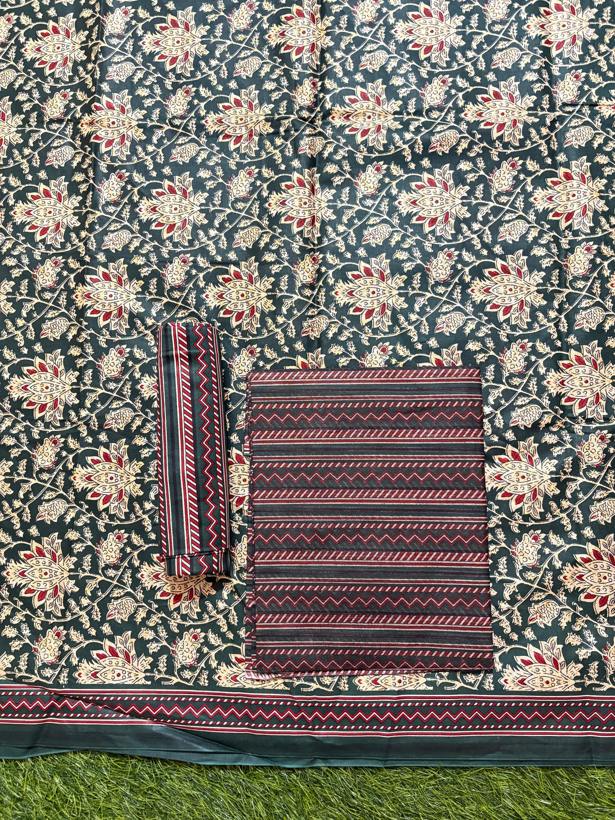 ₹549! Jiafashion Ajrakh Print Cotton Dress Materials