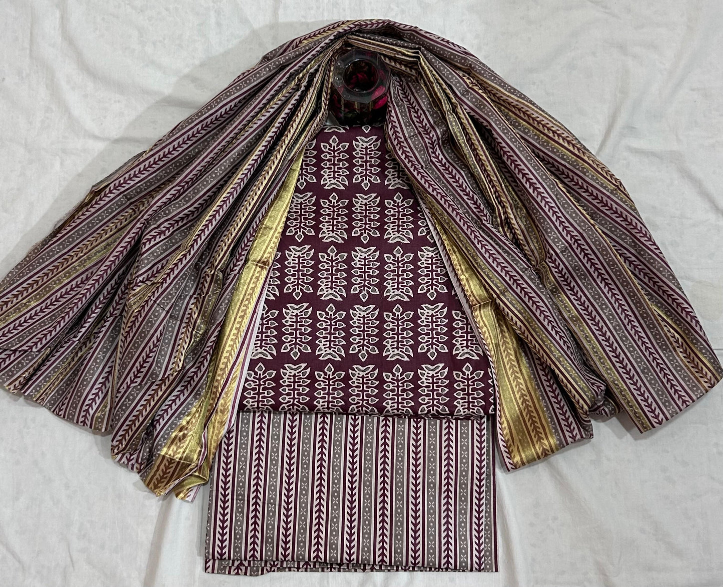 ₹649! Jiafashion lawn cotton printed dress material