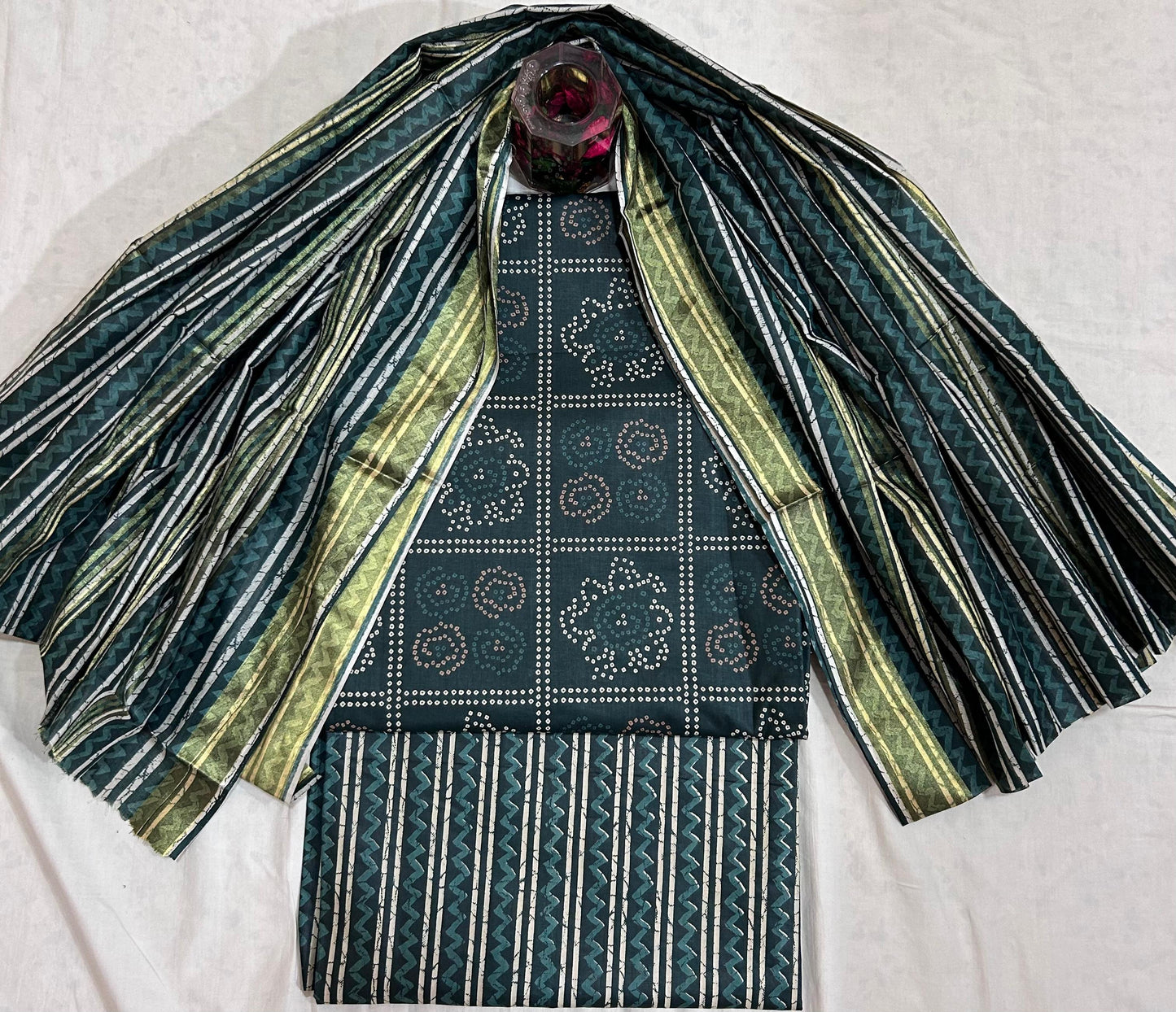 ₹649! Jiafashion lawn cotton printed dress material