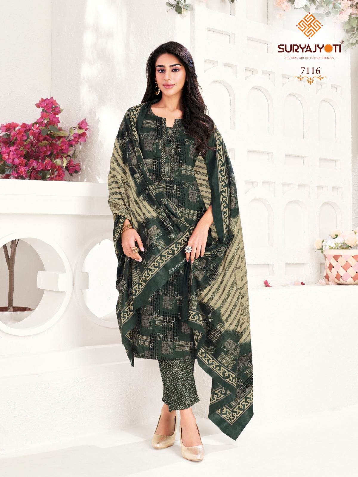 ₹599! Suryajyoti Trendy Cotton Printed Suits