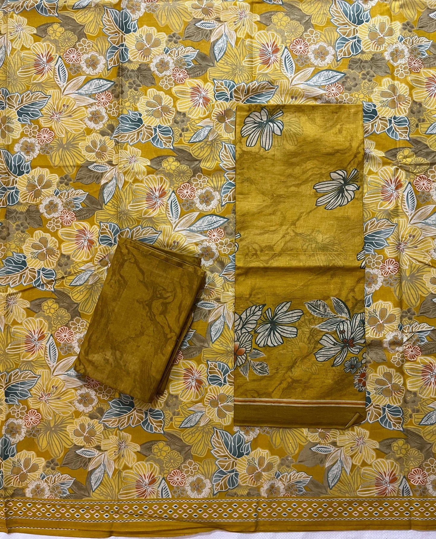 ₹ 599! Jiafashion cotton printed dress materials