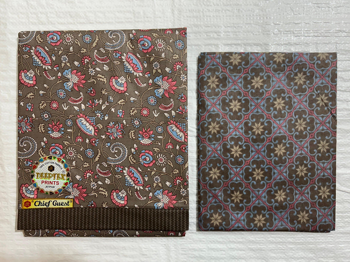 ₹599! Deeptex Cambric Cottn Ethnic Suits