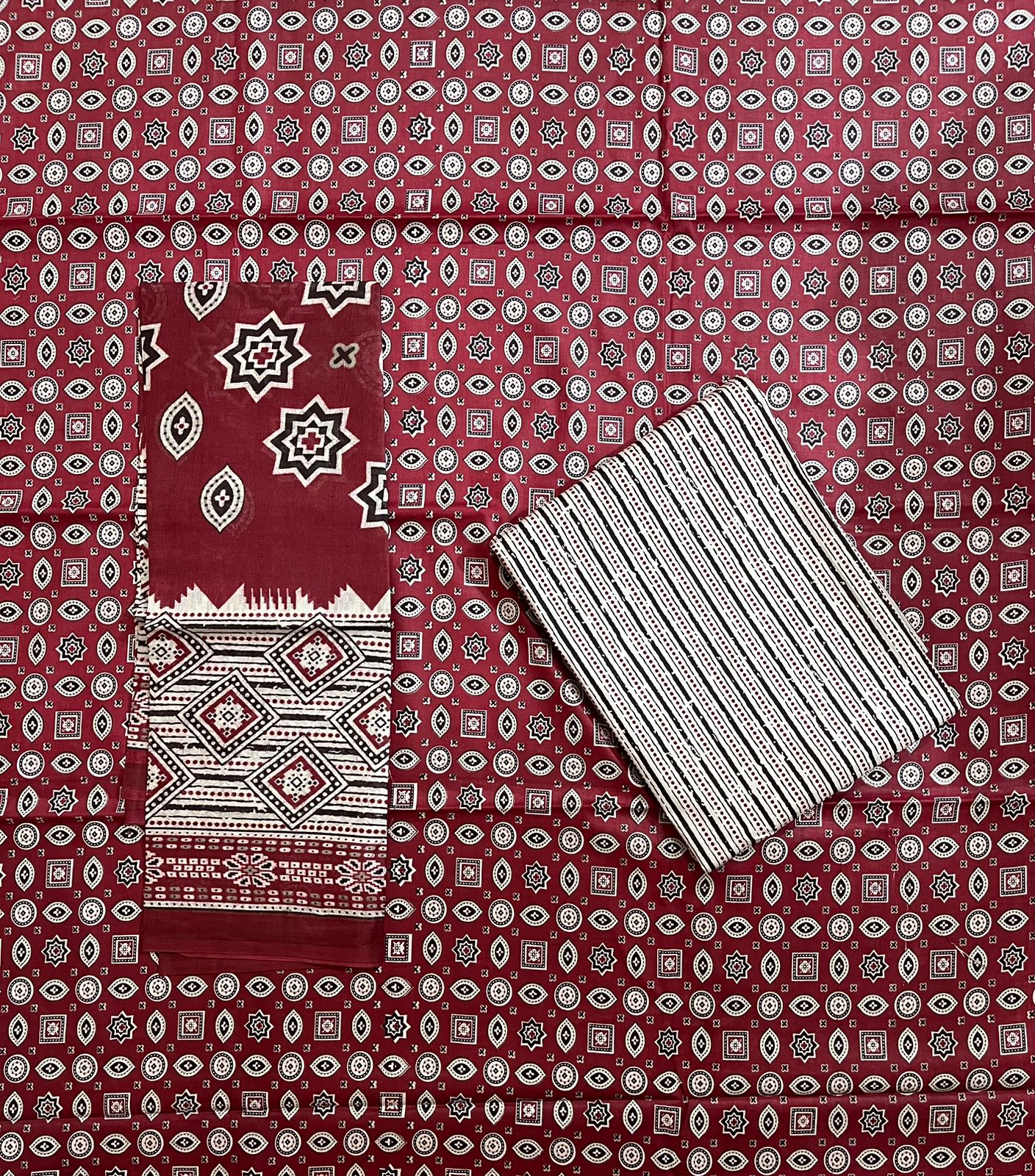 ₹575! Jiafashion printed Cotton Dress Materials