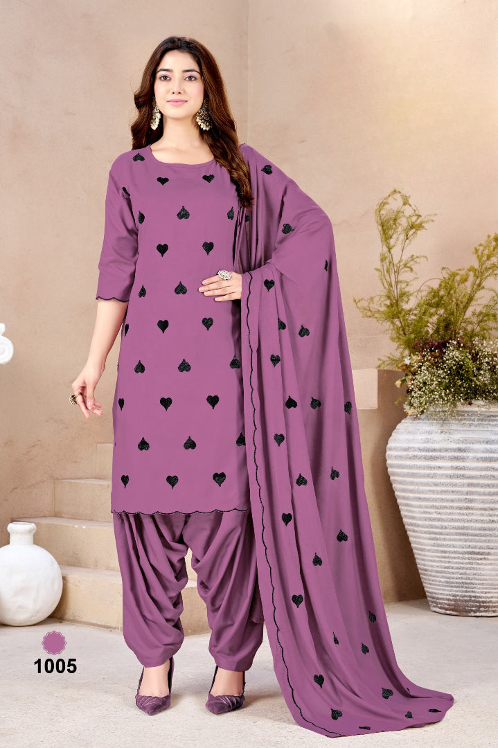 ₹699! Jiafashion Rayon Dress Materials