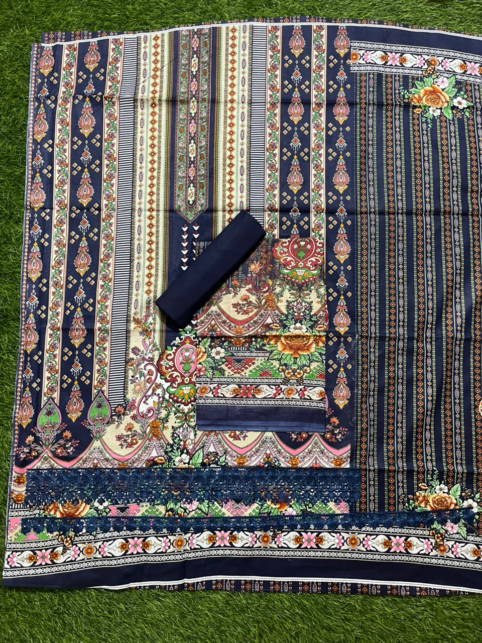 ₹599! Deeptex Pakistani Cotton Dress Materials