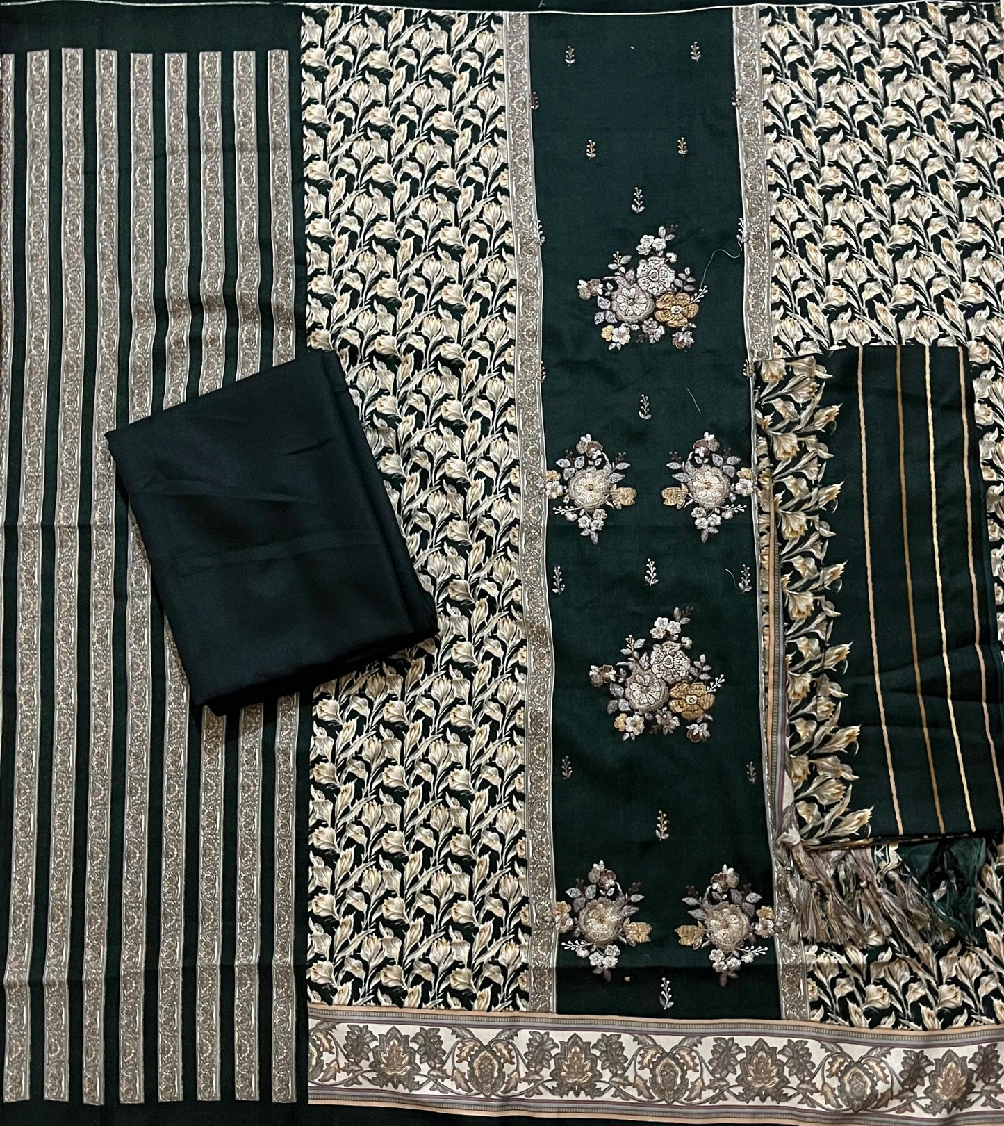 ₹845! Jiafashion Pashmina Embroided Materials