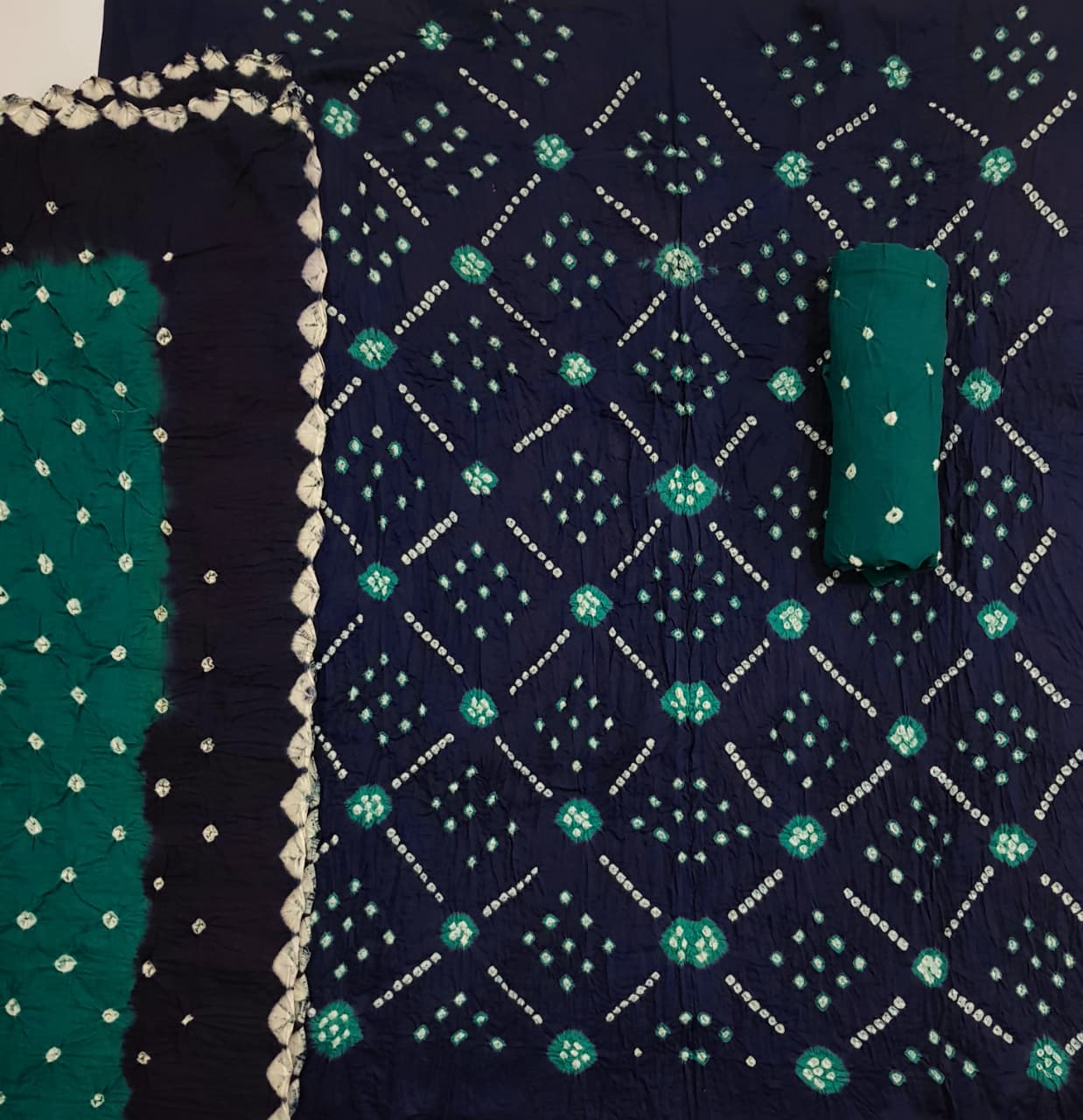 ₹849!  Jiafashion Lawn Cotton Bandhej Suits