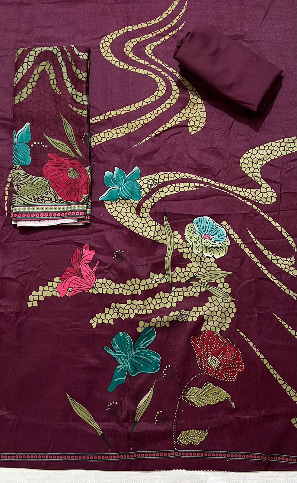 ₹575! Jiafashion Pashmina Embroided Materials